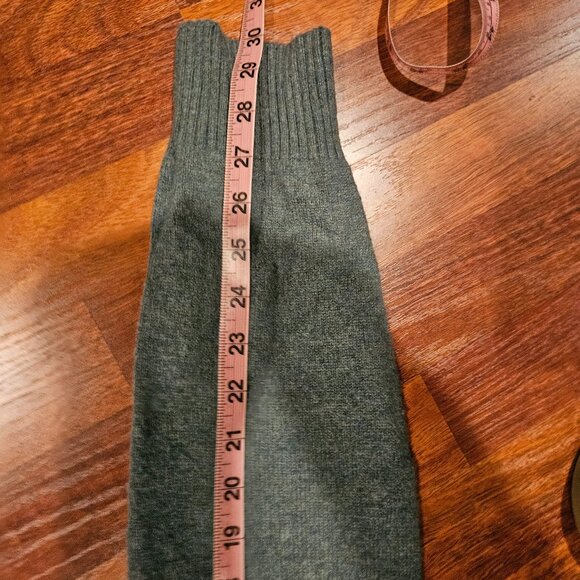 J.Crew Crewneck Sweater – Heathered Green | Classic Cotton Essential - Picture 8 of 8